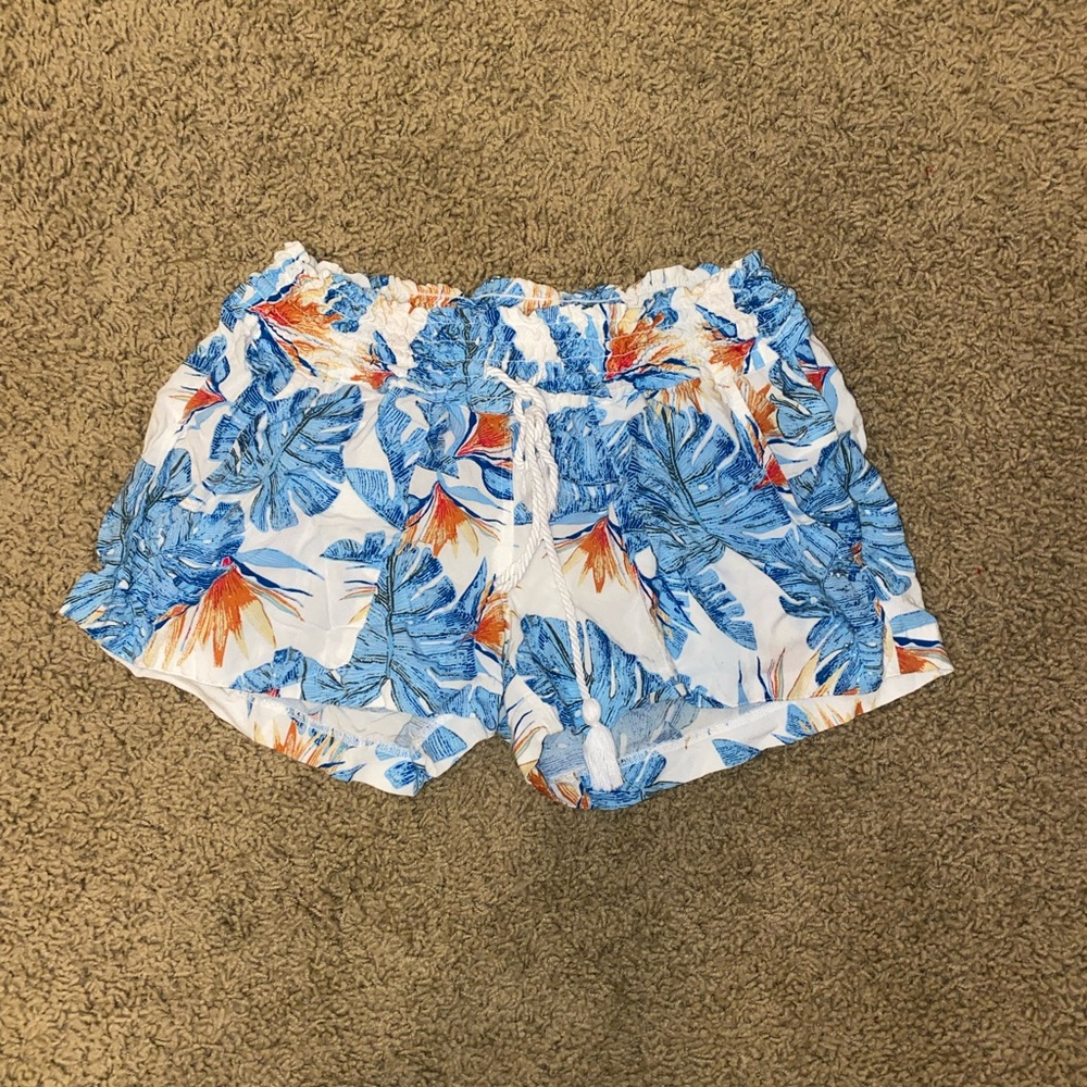 Roxy flowy shorts